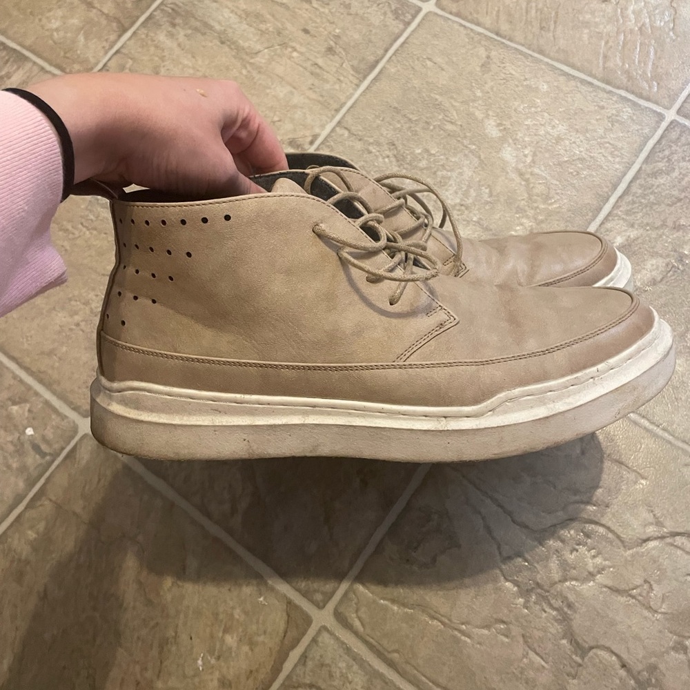 Izod memory foam shoes